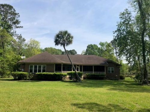 4002 Colonel Vanderhorst Cir, Mount Pleasant SC  29466-8043 exterior