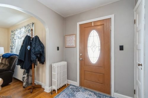 1060 County Road 523, Flemington NJ  08822-7038 exterior