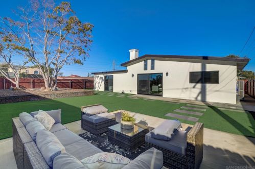 4190 Datcho Dr, San Diego CA 92117-4621 exterior