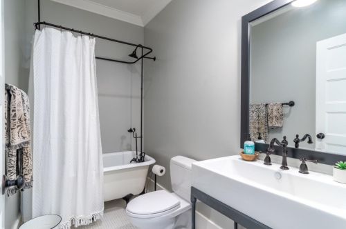 10555 Watsonville Rd, Gilroy CA  95020-9433 exterior