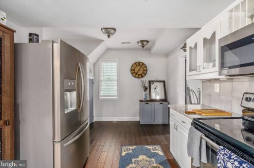 209 Prince Edward St, Fredericksburg VA  22401-6034 exterior