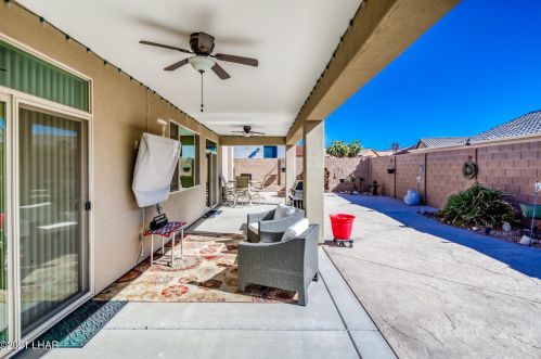 1736 Chestnut Blvd, Lake Havasu City AZ  86404-8409 exterior