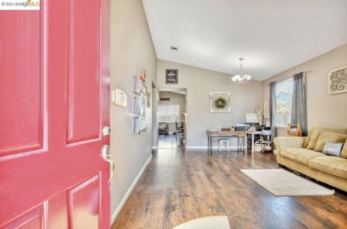 26 Vignola Ct, Oakley, CA 94561-1788