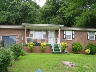 4167 Farmview Dr, Nashville, TN 37218-1618