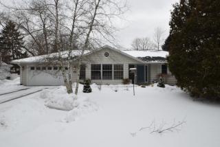 9385 Lake Dr, Milwaukee, WI 53217-1448