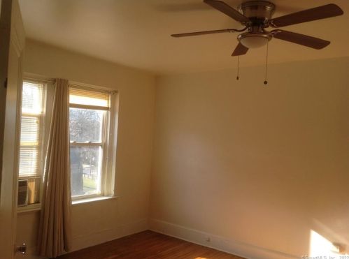 53 Prospect St, Stamford CT  06901-1724 exterior