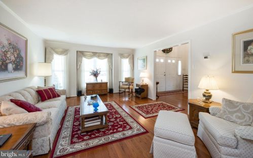 1246 Jarvis Ln, Lansdale PA 19446-6515 exterior