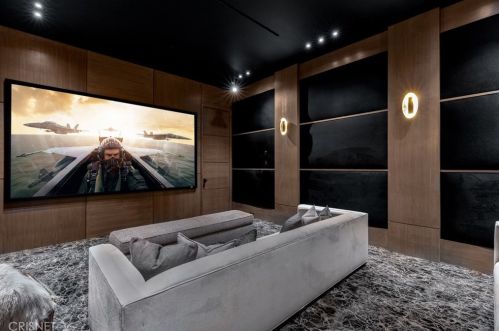 4508 Haskell Ave, Van Nuys CA  91436-3148 exterior