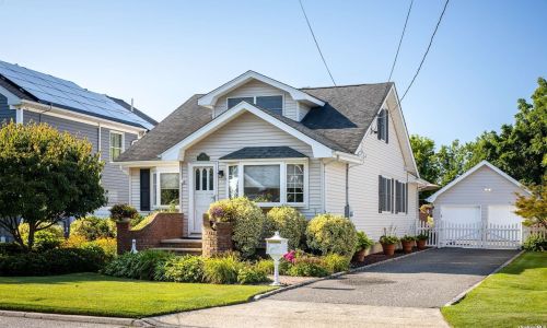 30 Swezey St, Canaan Lake NY  11772-4126 exterior