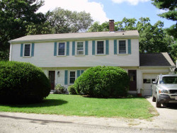 15 Edgewater Park, Newton, MA 02466-1105