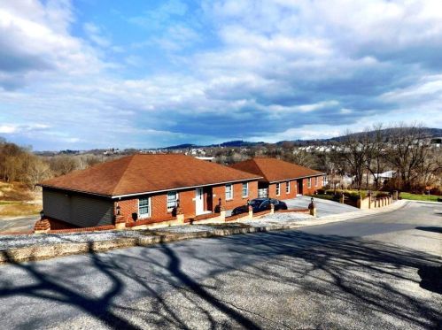 703 Palmer St, Easton, PA 18042-6198