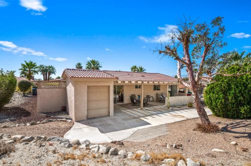 64578 Pinehurst Cir, Desert Hot Springs CA  92240-1346 exterior