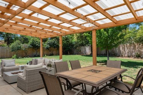 2591 White Ave, Chico CA  95973-0622 exterior