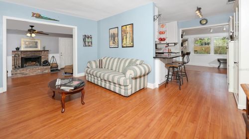 5315 Ira St, Orlando, FL 32807-1716