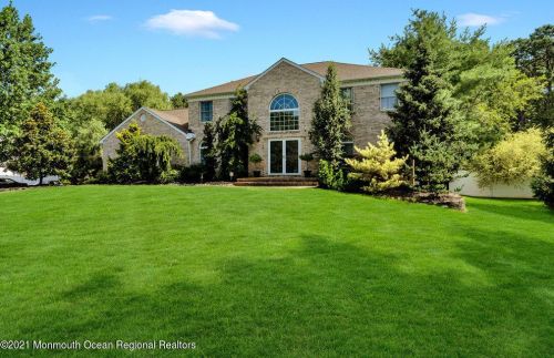 5 Sheldon Dr, Jackson Twp, NJ 08527-4846
