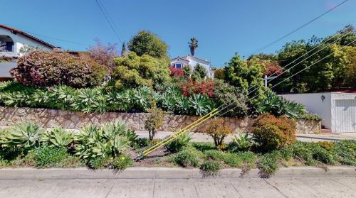 2212 Chapala St, Santa Barbara, CA 93105-3907