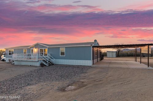 9720 Sky Blue Dr, Tucson, AZ 85735-9205