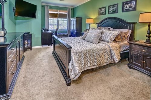 805 Brook Hollow Dr, Whippany NJ  07981 exterior