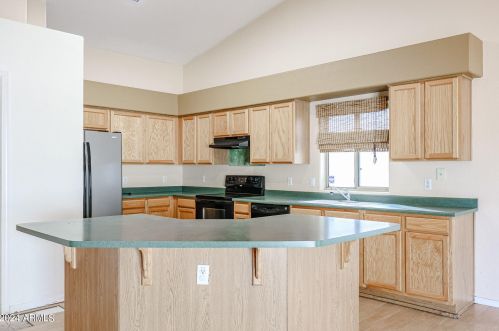 13430 Ironwood St, Sun City AZ  85374-5274 exterior