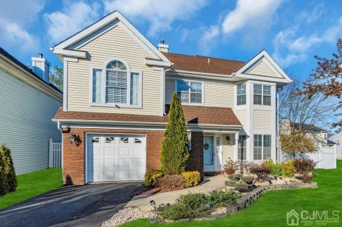 35 Carlisle Ct, Old Bridge NJ  08857-2777 exterior