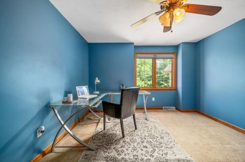 105 Myrtle Ct, Gibsonia PA  15044-8922 exterior