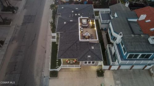 820 Mandalay Bch Rd, Oxnard CA 93035-1078 exterior