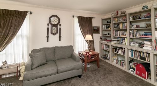 10 Doral Blvd, Washington NJ  07882-1553 exterior