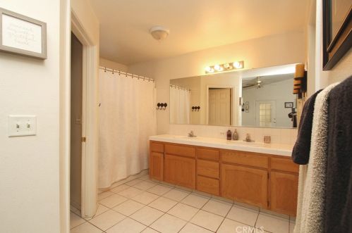 2473 Wapoma Ave, Fresno CA  93722-6855 exterior