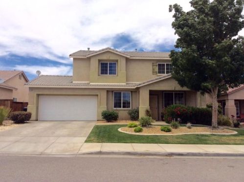 12640 Dulce St, Victorville, CA 92392-8367