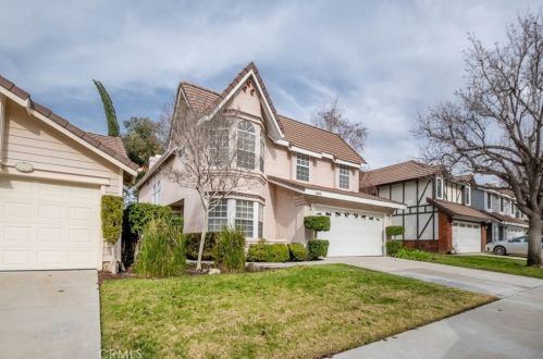 19845 Collins Rd, Santa Clarita, CA 91351-4837