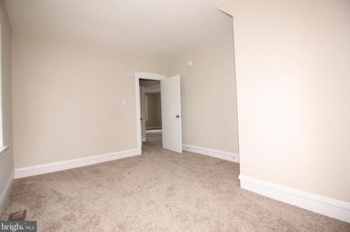 816 Bergen St, Gloucester NJ  08030-1541 exterior