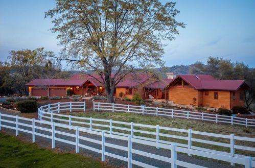 19159 Iron Mountain Dr, Grass Valley, CA 95949-9728