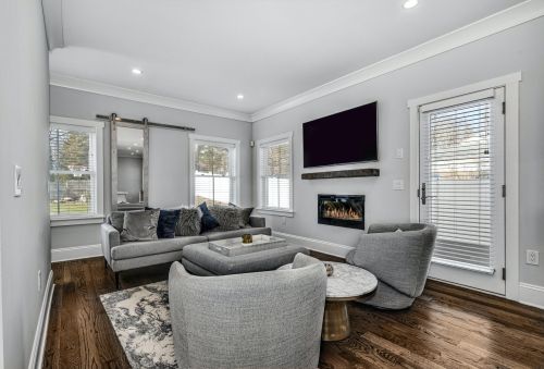 74 Forest St, New Canaan CT  06840-4703 exterior