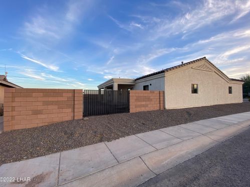 9094 Saguaro Cir, Mohave Valley AZ  86440-8631 exterior