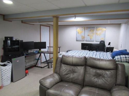 67 Standring St, Cumberland RI  02864-5221 exterior