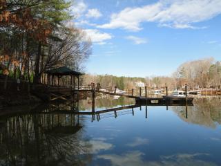 148 Sleepy Cove Trl, Mooresville, NC 28117-9413