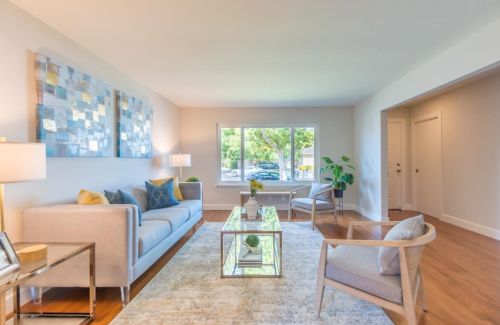 1638 Bittern Dr, Sunnyvale CA  94087-4604 exterior