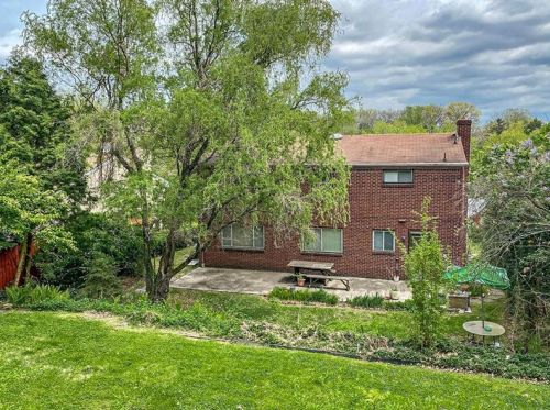 118 Washington Rd, Pittsburgh, PA 15221-4438
