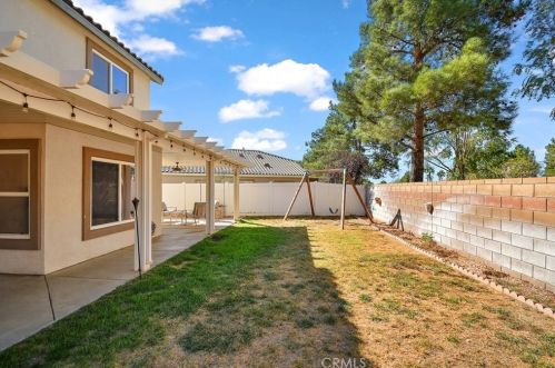 1285 Early Blue Ln, Beaumont CA  92223-2020 exterior