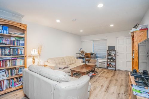 7100 Cerritos Ave, Stanton CA  90680-2003 exterior