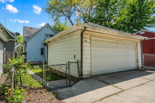 344 Rosedale Ave, Milwaukee WI 53207-0014 exterior