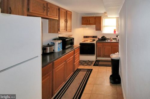 47 Cannon Dr, Wilmington DE  19809-3309 exterior