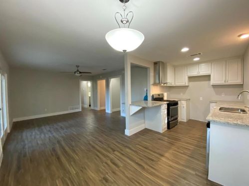 1708 Emery St, Denton TX  76201-2681 exterior