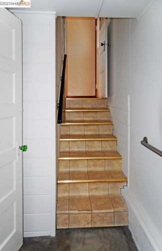 16497 Kent Ave, San Lorenzo CA  94580-1230 exterior