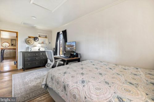 39580 Lovettsville Rd, Lovettsville VA  20180-2008 exterior