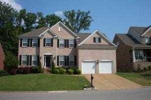 7209 Holt Run Dr, Nashville, TN 37211-8622