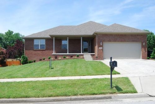 115 Legacy Dr, Berea, KY 40403-9594