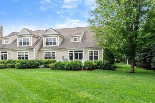 680 South Ave, Weston MA  02493-1193 exterior