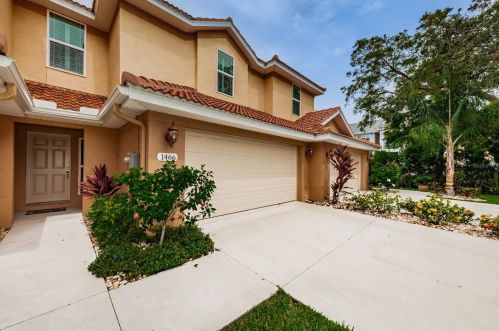 1466 Hidden Ct, Tarpon Springs, FL 34689-6201