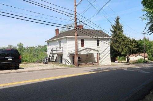 1879 Romine Ave, Mckeesport PA  15132-3547 exterior
